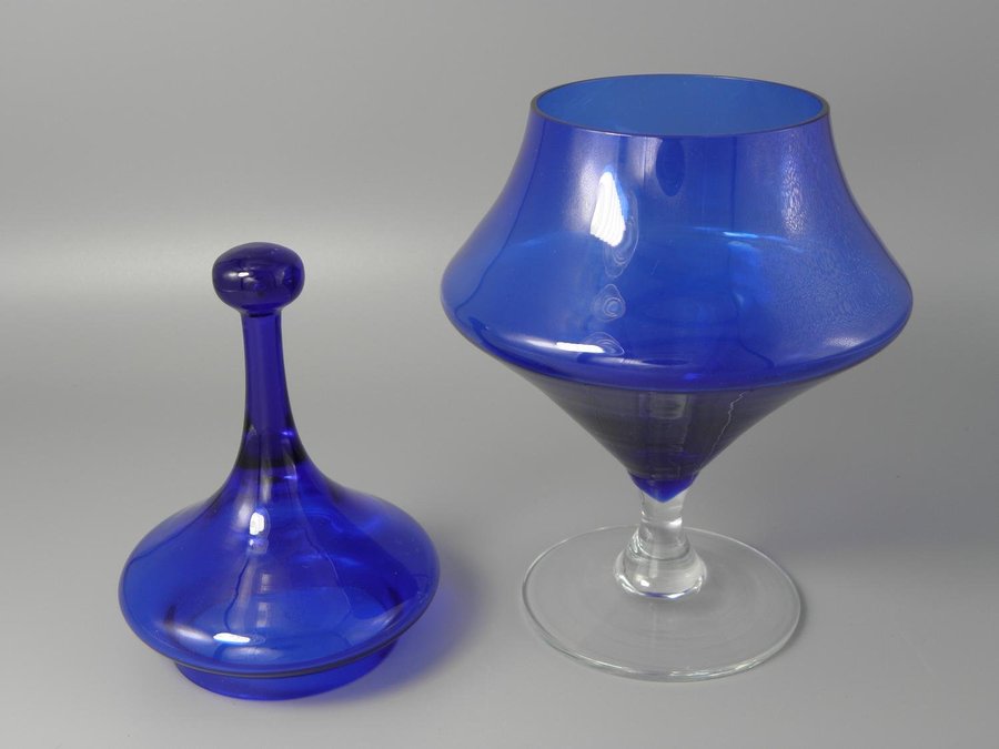 BONBONJÄR / LOCKSKÅL - Koboltblå glasskål med lock - Glasbehållare
