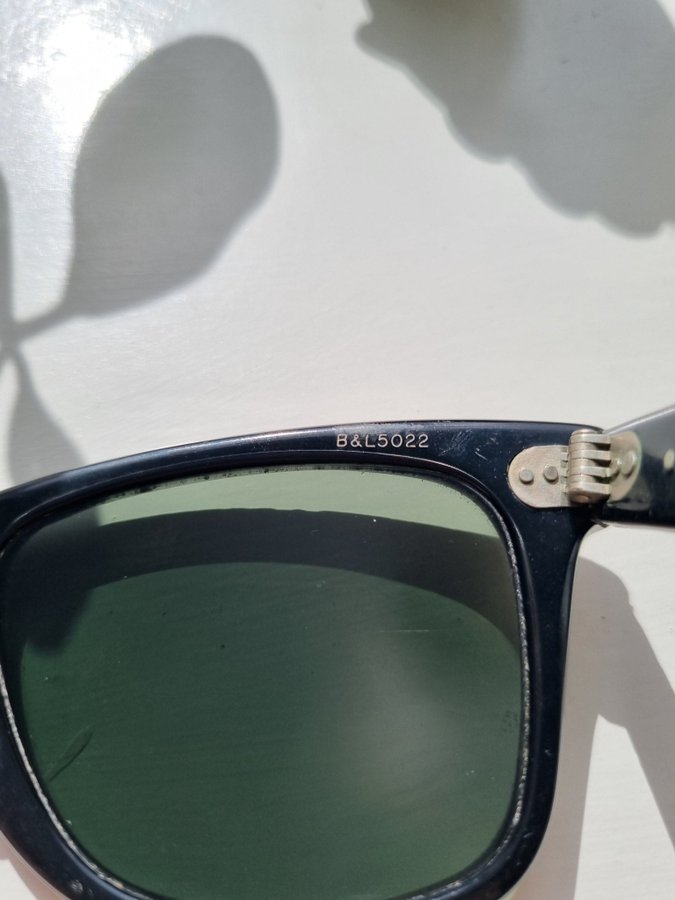 Vintage Ray-ban Wayfarer leather