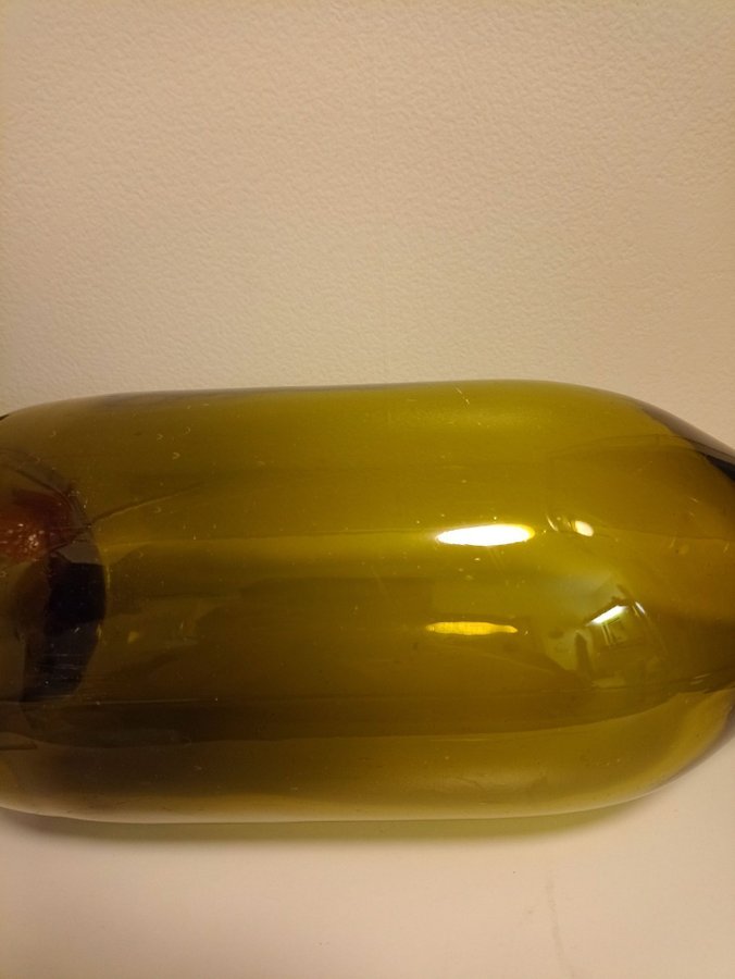 Grön glasflaska svagdricka stor flaska H ca 42 cm Glasflaska porslins kork