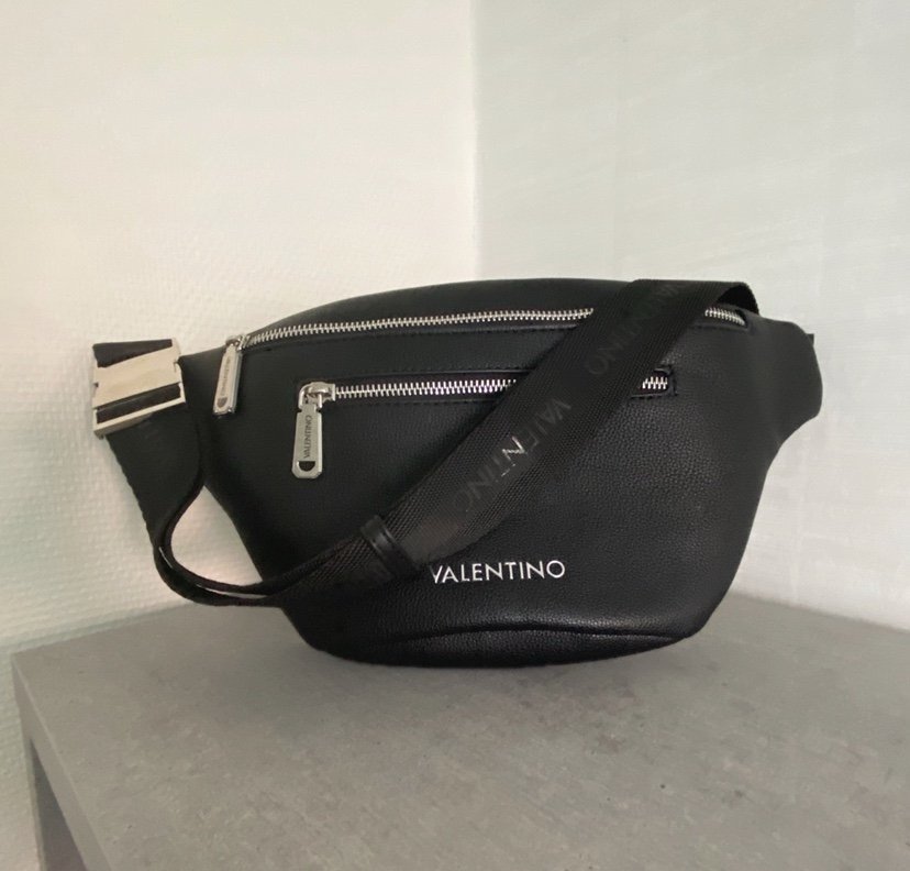 Mario Valentino Unisex midjeväska/crossbody oanvänd