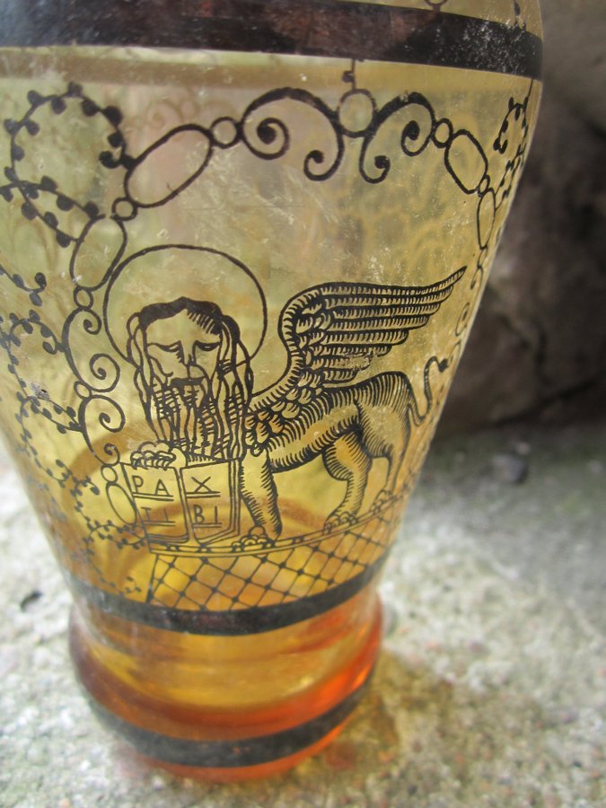Antik Karaff Flaska med Pegasus Bevingad HÄST Karaffen från 1800 tal höjd ca 20