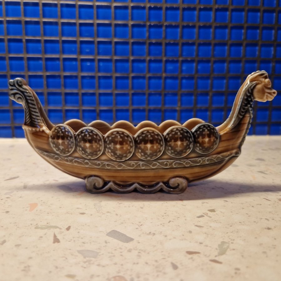 WADE ENGLAND PORCELAIN PORSLIN VIKING DRAKE BÅT DRAGON LONGBOAD SKÅL VAS