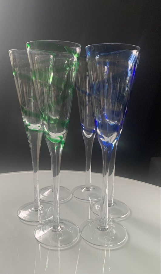 Champangeglas med blå och grön slingor 6 st