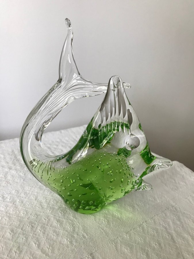 Vacker grön glas - fisk Konstglas från Ronneby Sweden