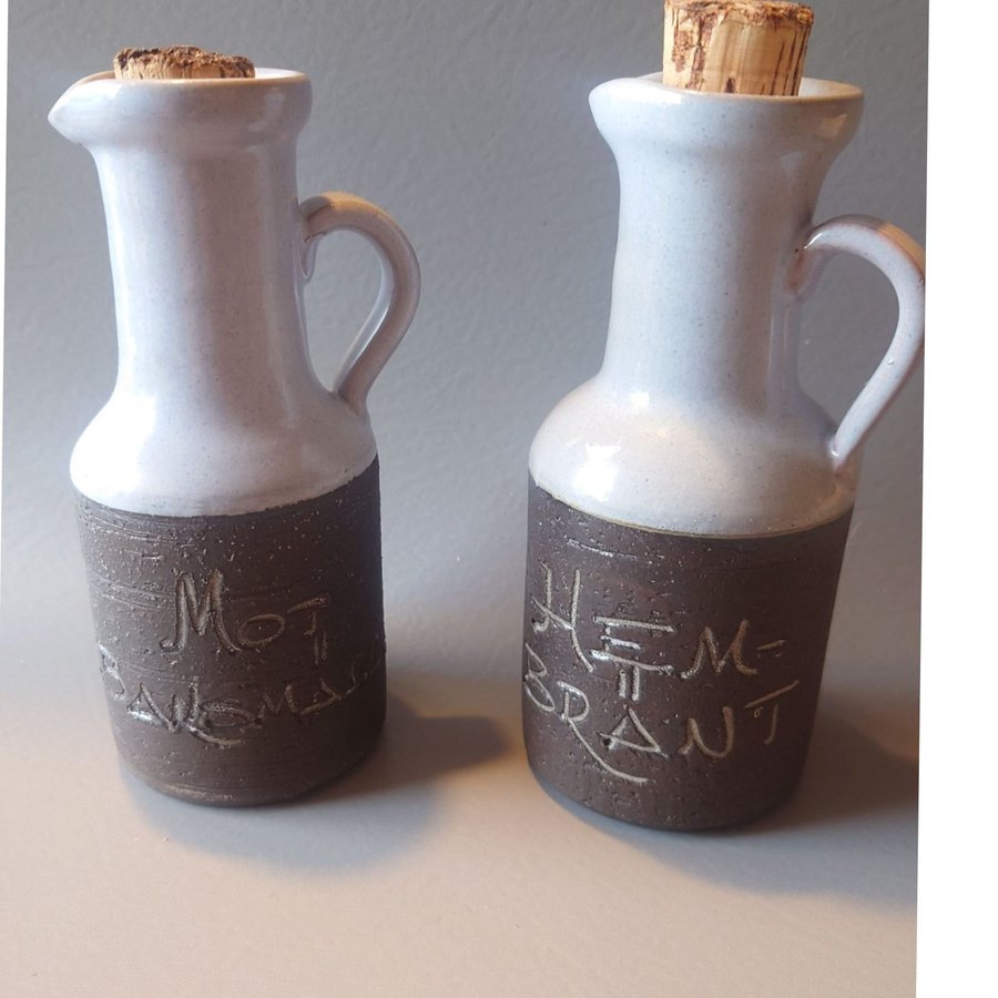 Gabriel keramik 284 mot baksmälla och hembränt flaskor kannor