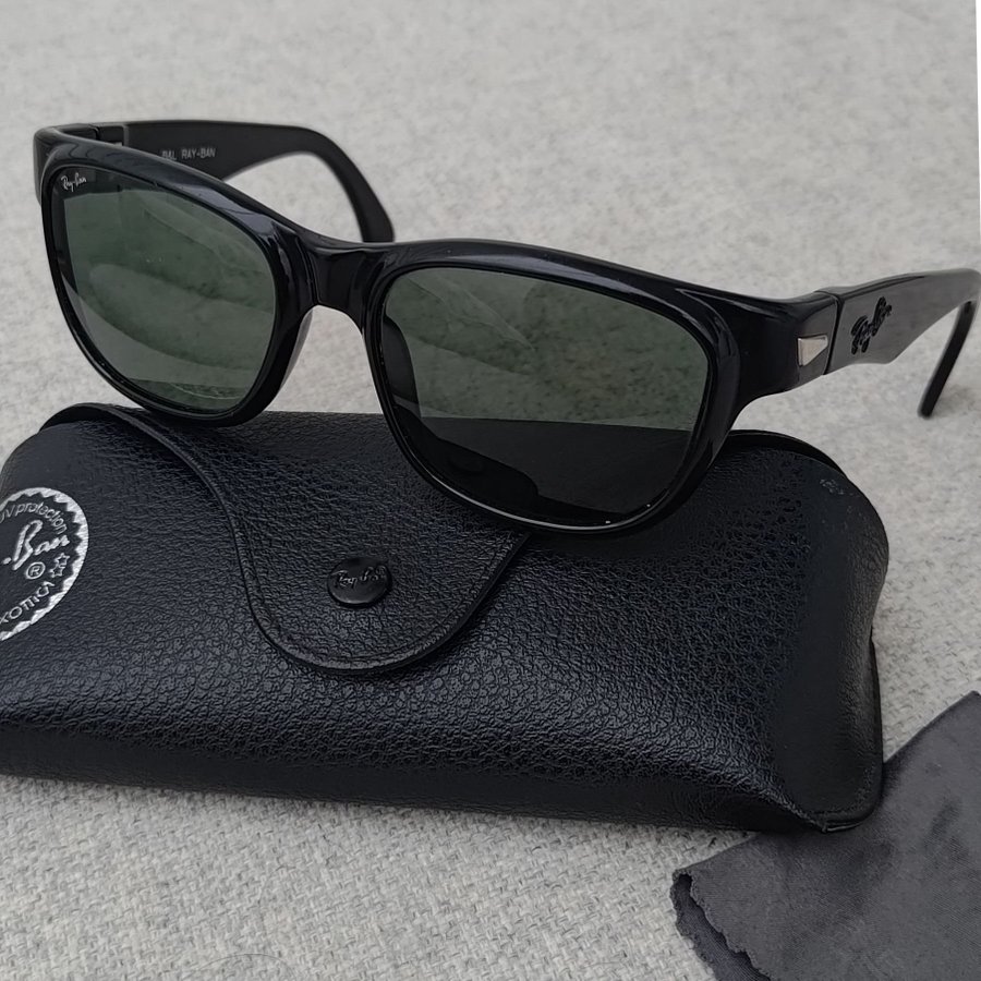 Vintage Ray-ban BAUSCH  LOMB "man in black"