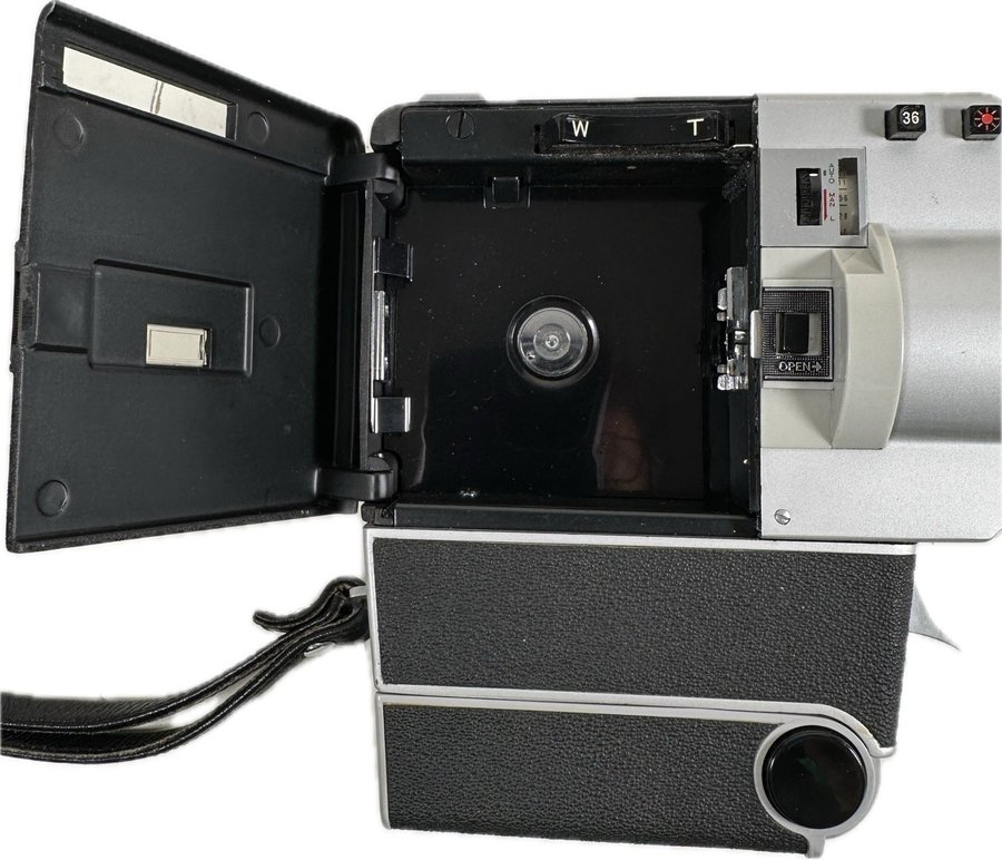 Vintage Super 8 Kamera Sankyo Super CM-800 med Zoom 75-60 mm Made In Japan