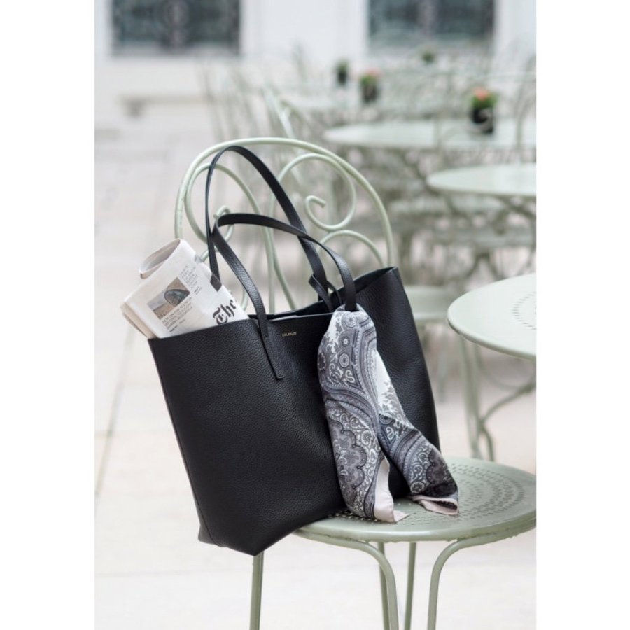 Balmuir Estelle silver shopper/tote