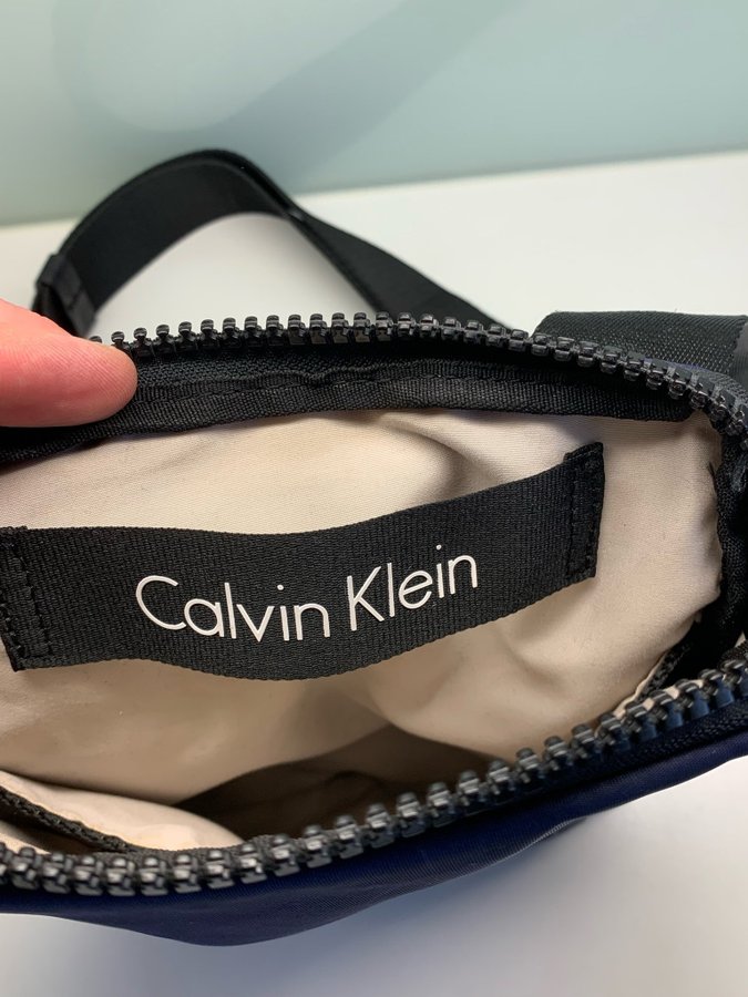 Unisex väska Calvin Klain 25x20xm