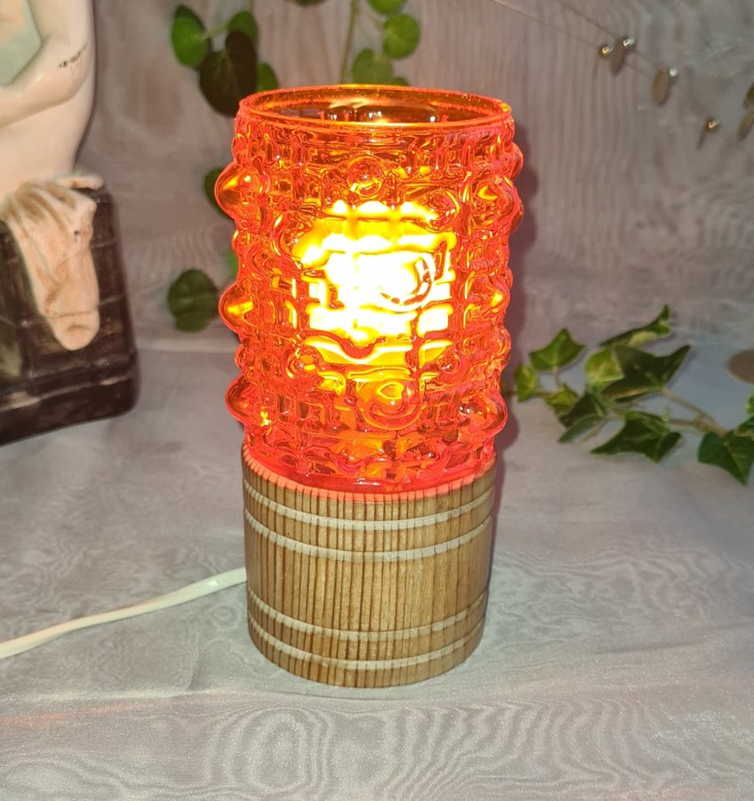 VINTAGE Bordslampa - Orange Skärm av Glas och Fot av Trä Furu - RETRO 70-tal