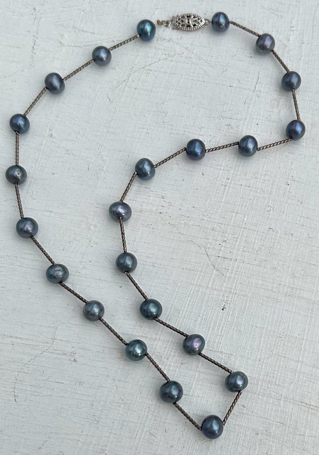 Vintage Halsband med Mörkblå Pärlor