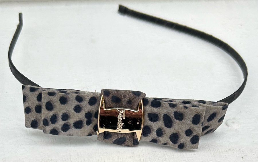 Elegant Handgjort Vintage Diadem med Leopardmönstrad Rosett