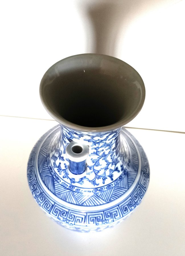 Kina Porslin vas ( China Porcelain vase)