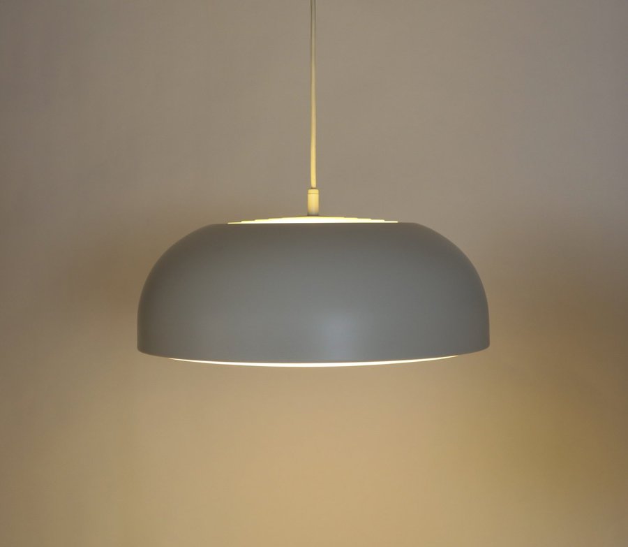Taklampa skandinavisk modern retro stil design Ola Wihlborg 3 ljuspunkter