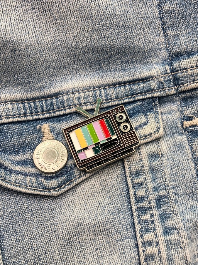 NO SIGNAL TV Enamel Pin | Retro Tv | Vintage Pin | Old school | Weak signal