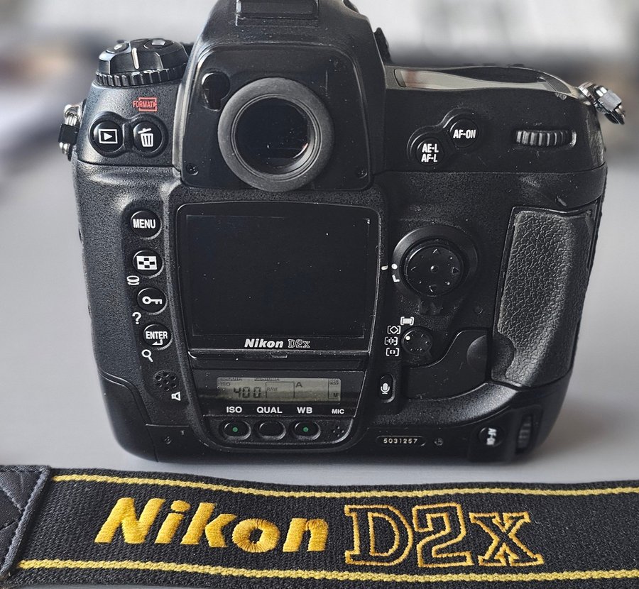 Nikon D2x fullt fungerande