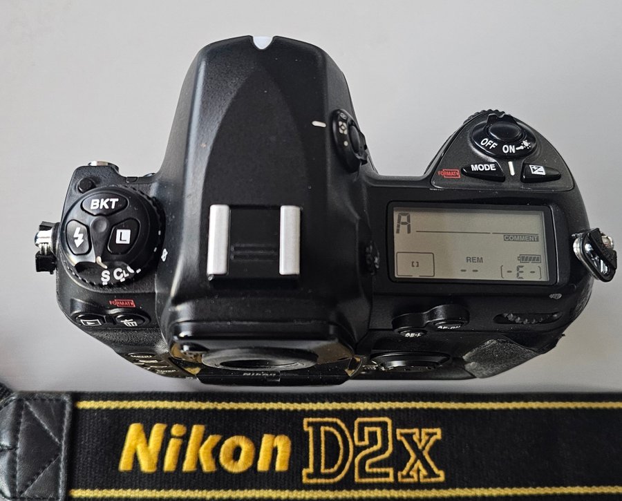 Nikon D2x fullt fungerande