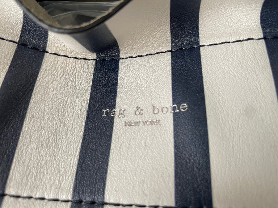 RAG  BONE Shoppingbag cabas i läder blå och vit