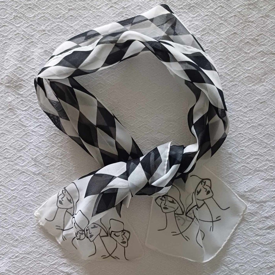 Scarf Svart- och vitrutig med damer med hatt pryder scarvsen Retro / vintage