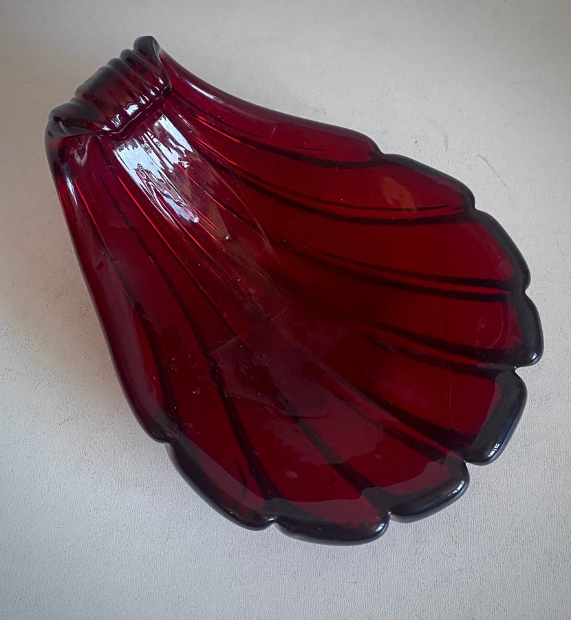 Rubin rött glas skål fat vintage art glass bowl Ruby red