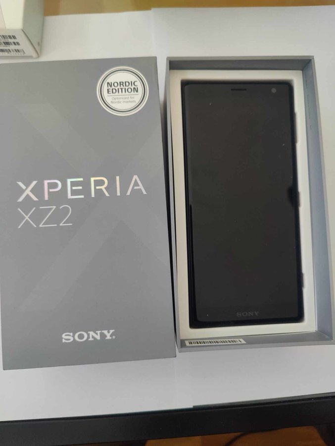 Sony Xperia XZ2 Nordic Edition Liquid Black färg fint skick