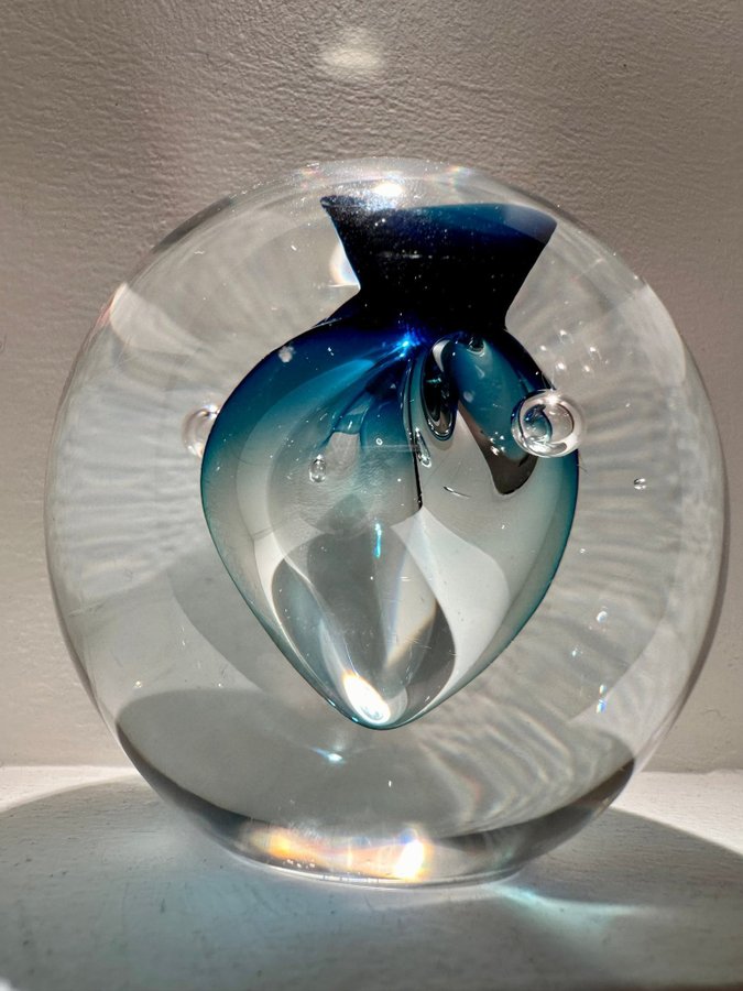 Hanne Dreutler Studio Åhus Glasskulptur Rumssmycke Brevpress Brevvikt