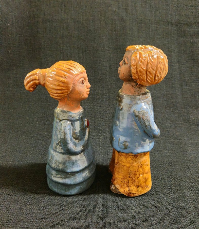 Lars Bergsten (1920-2011) 2 st figurin keramik flicka och pojke signerad