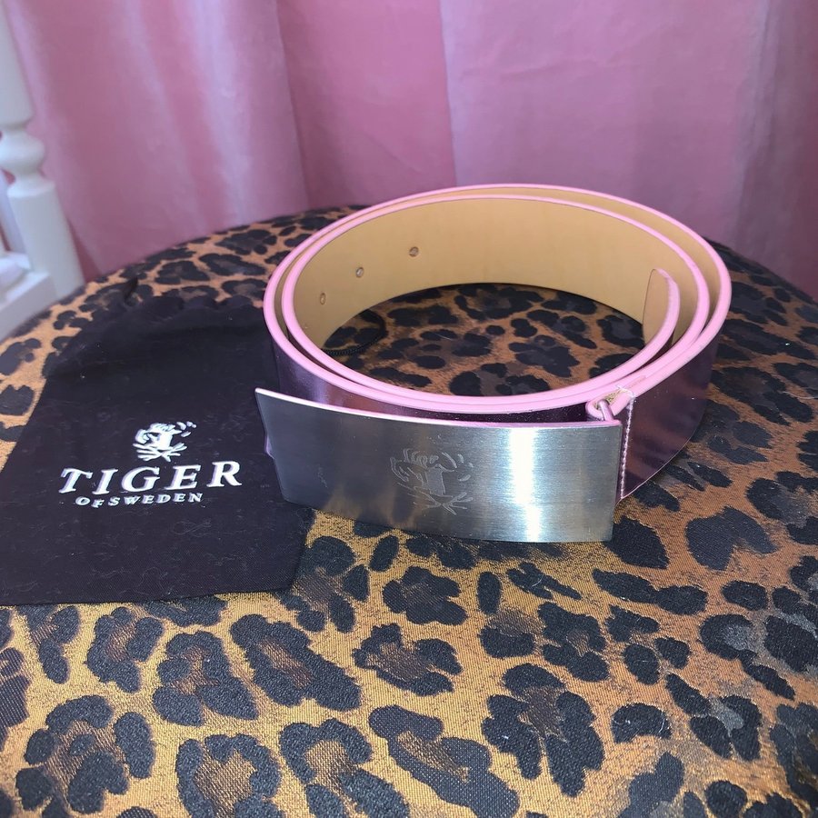 Tiger Of Sweden rosa metallic skinn bälte! NY orginal från 2006!