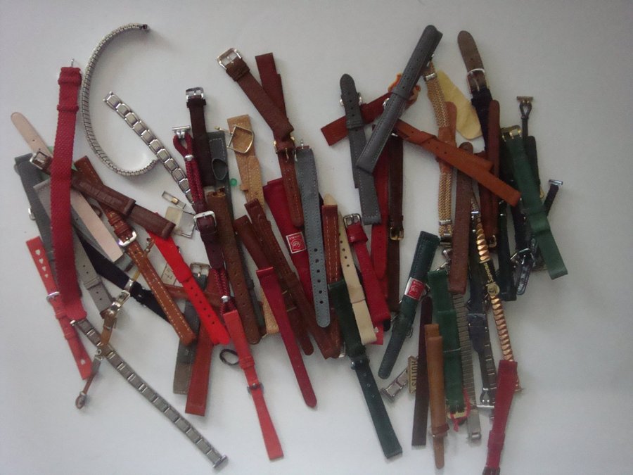 Unused leather straps for vintage women's watches