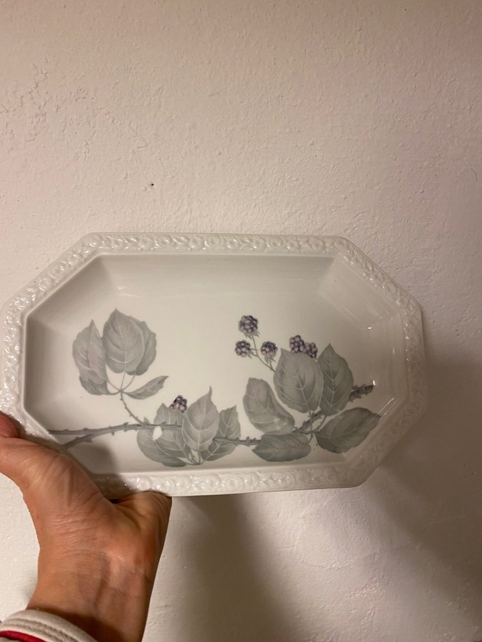 Maris Björnbär Rosenthal upplägningsfat 28x18 cm PERFEKT SKICK