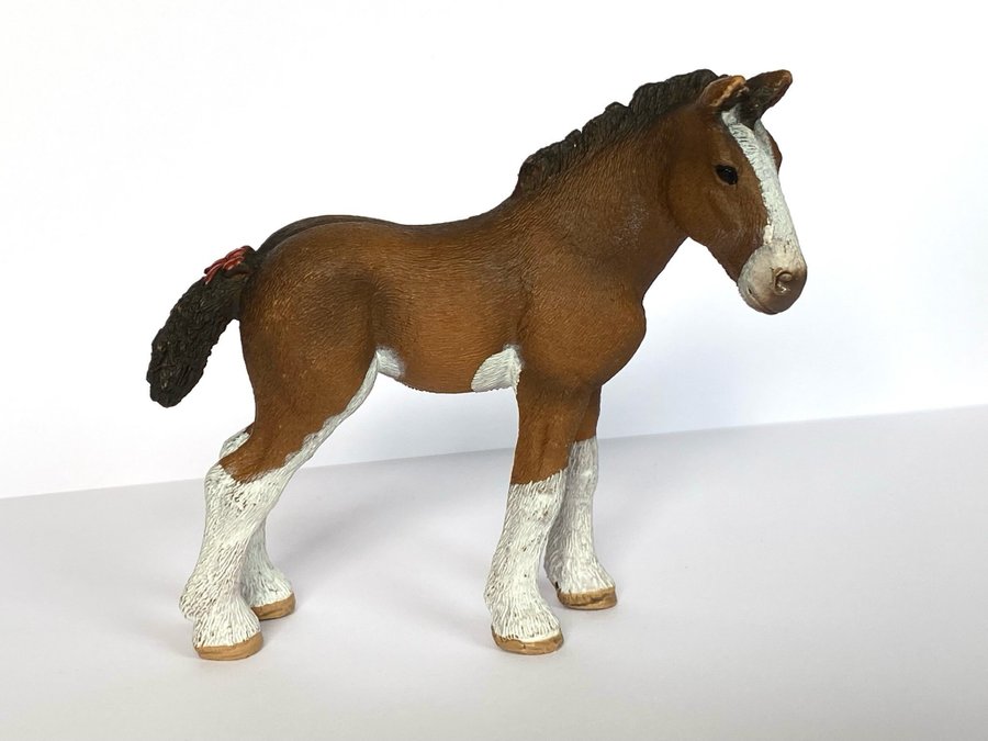 Föl Häst Schleich Djur Hästar Tillbehör Clydesdale Figur