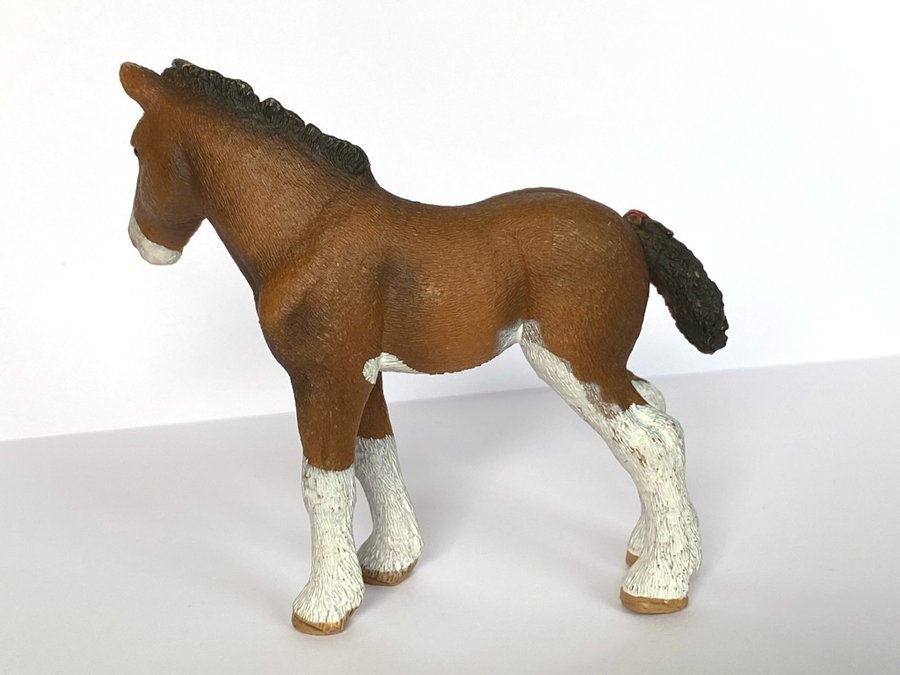 Föl Häst Schleich Djur Hästar Tillbehör Clydesdale Figur