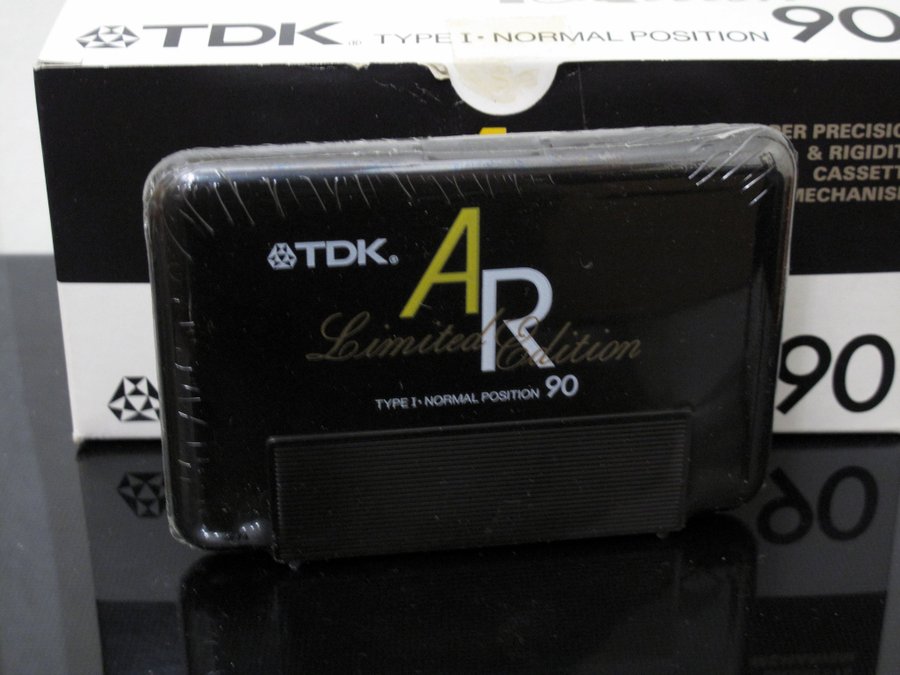 *SEALED* TDK AR90 LIMITED EDITION -- TYPE I BLANK AUDIO CASSETTE TAPE + Kartong