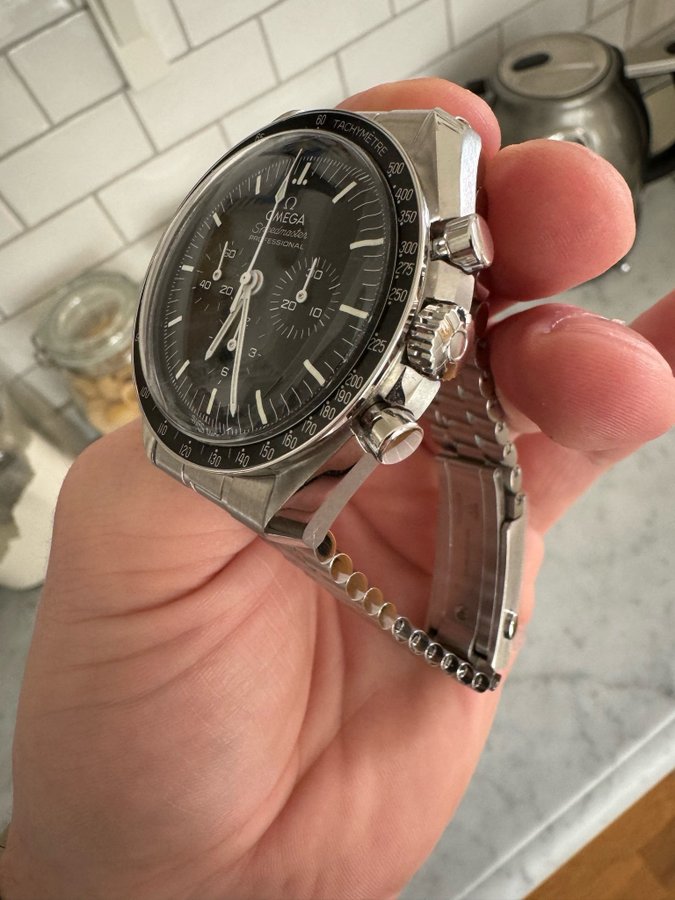 Omega Speedmaster Moonwatch Professional 2023