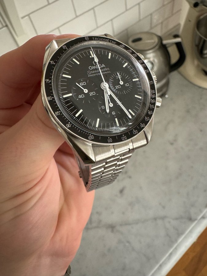 Omega Speedmaster Moonwatch Professional 2023