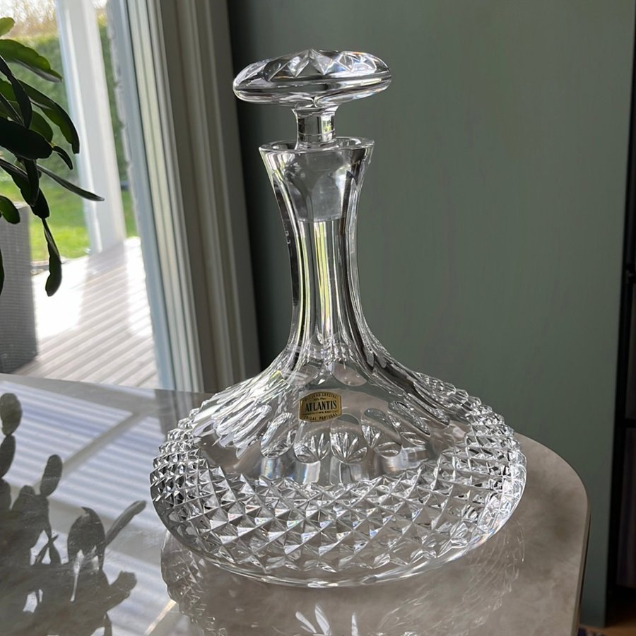 Atlantis crystal kaptens karaff / skeppskaraff  handblown and cut Portugal