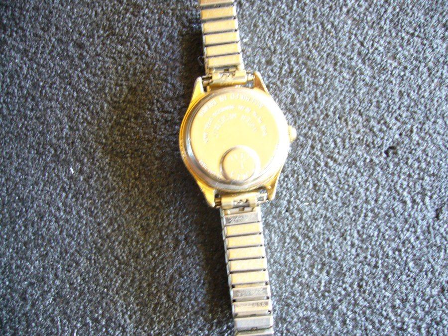 Timex Kvarts Damklocka med expanderlänk