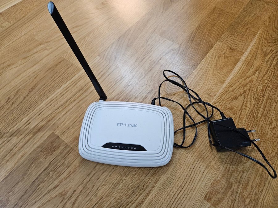 TP-Link TL-WR740N router