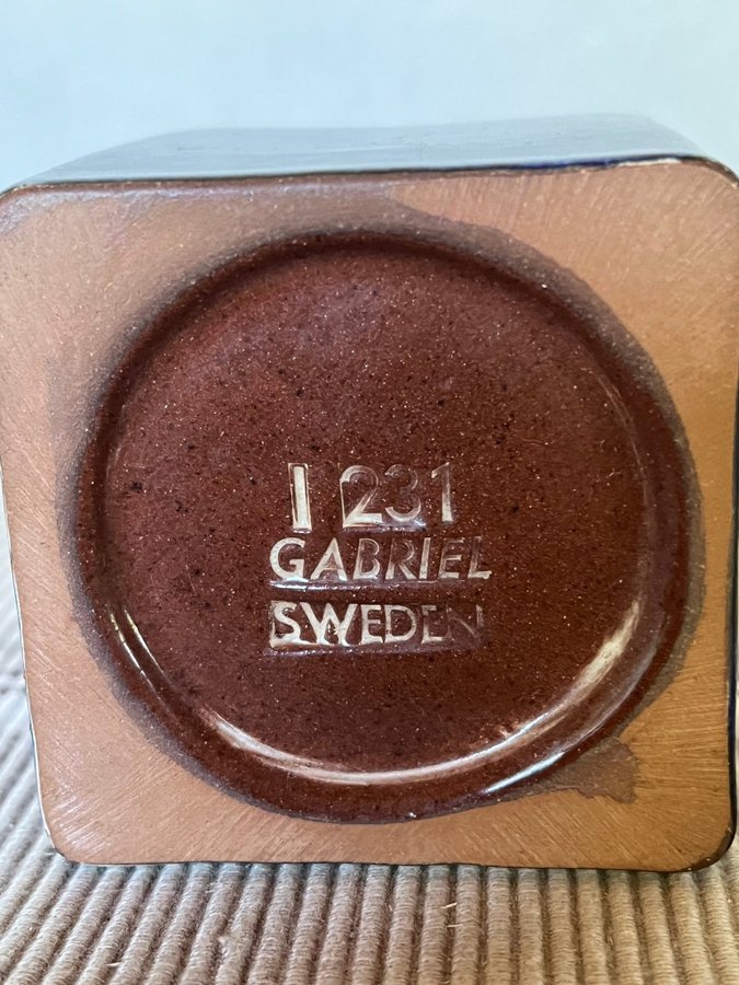 KERAMIKKANNA MED HANDTAG OCH KORK "GABRIEL SWEDEN"