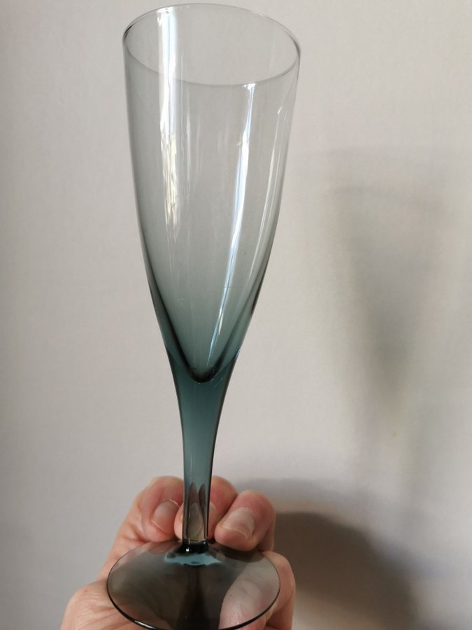 Champagneglas från SKRUF design Bengt Edenfalk