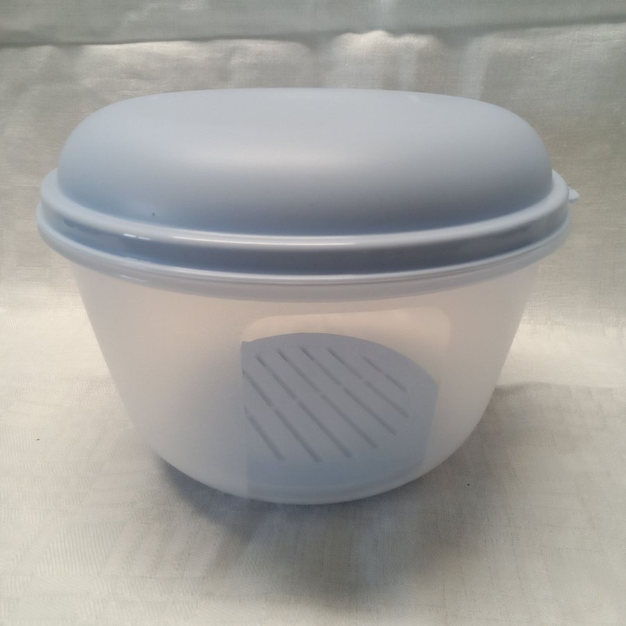 Tupperware Crisper NY