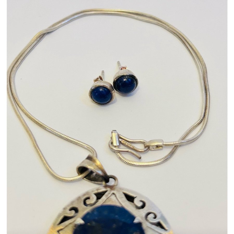 Vacker halsband och örhängen Äkta silver med Lapis lazuli Stämplade