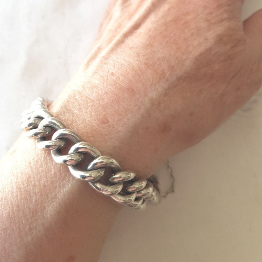 Läckert armband av silver kraftig pansarkedja L185cm B11mm