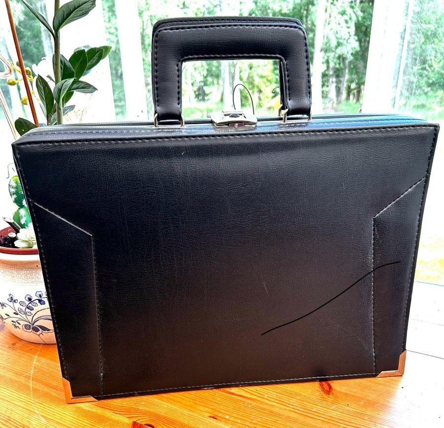 stor CAVALET väska dokument-portfölj attaché-väska i svart färg