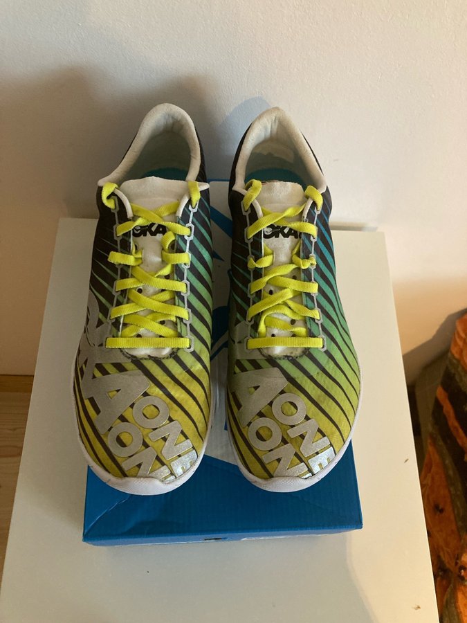 Hoka Speed Evo R spikskor