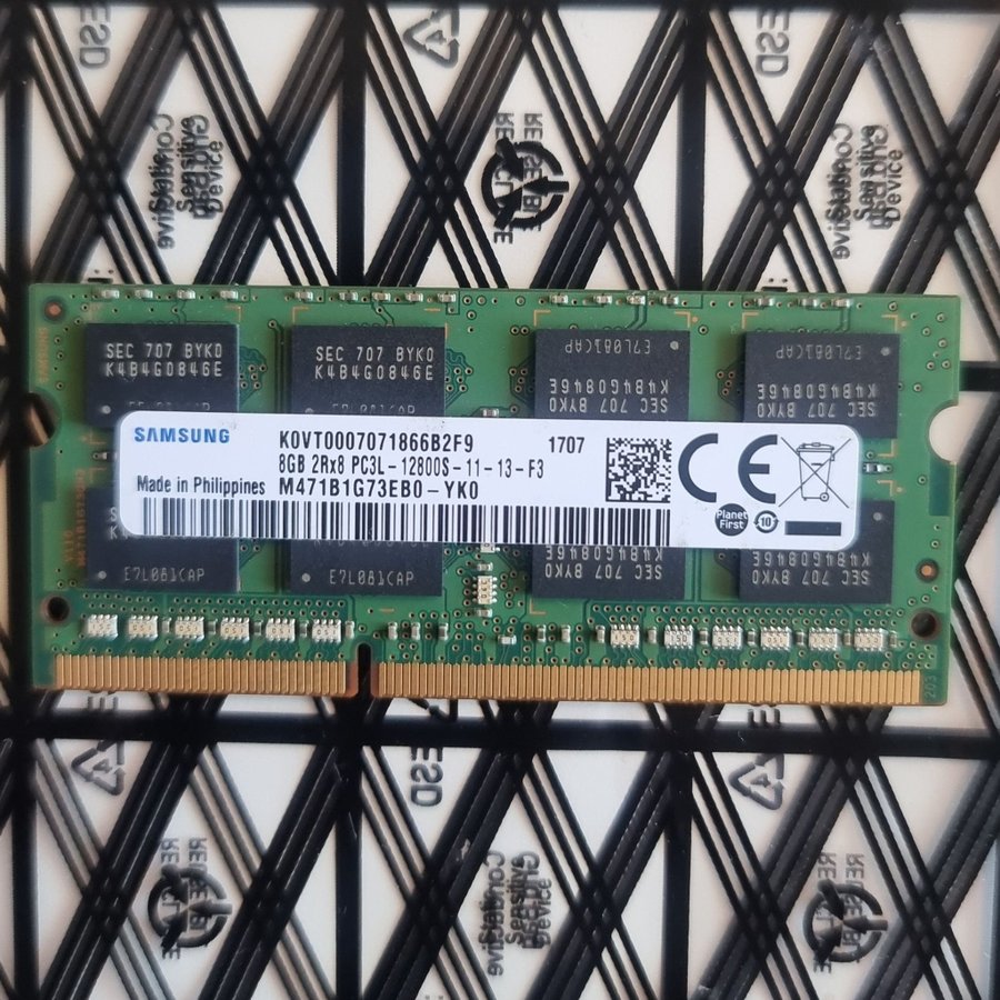 SAMSUNG MEMORY 8GB 2Rx8 PC3L-12800S-11-13-F3 RAM M471B1G73EB0-YK0