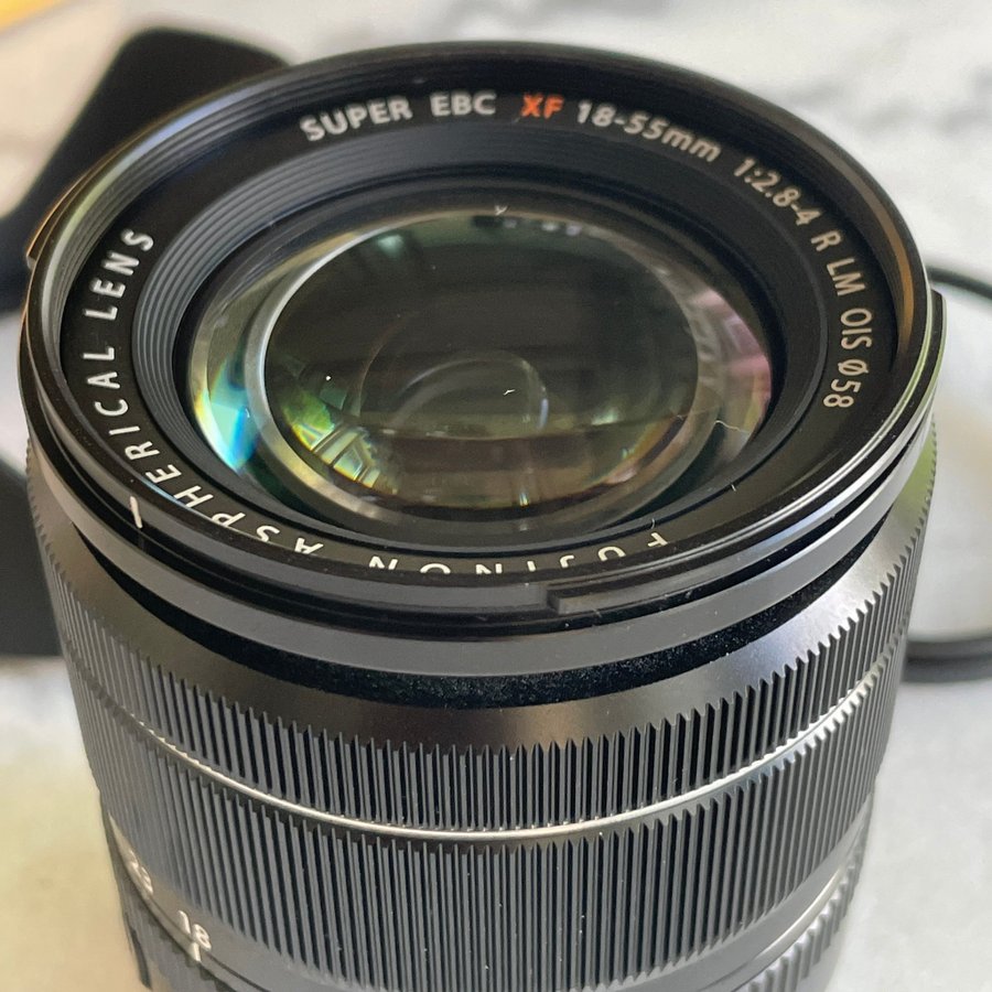 Fujifilm Fujinon XF 18-55mm f/28-4 R LM OIS Aspherical Super EBC+Hood+UV Minty