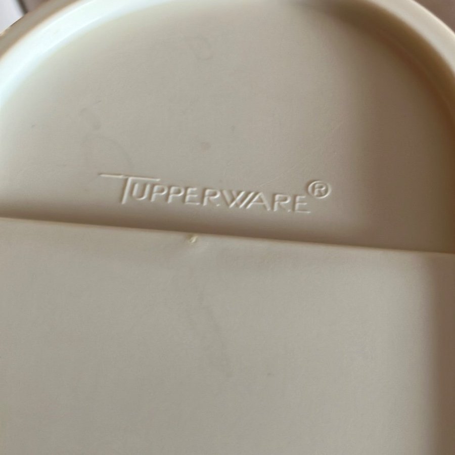 Tupperware kanna