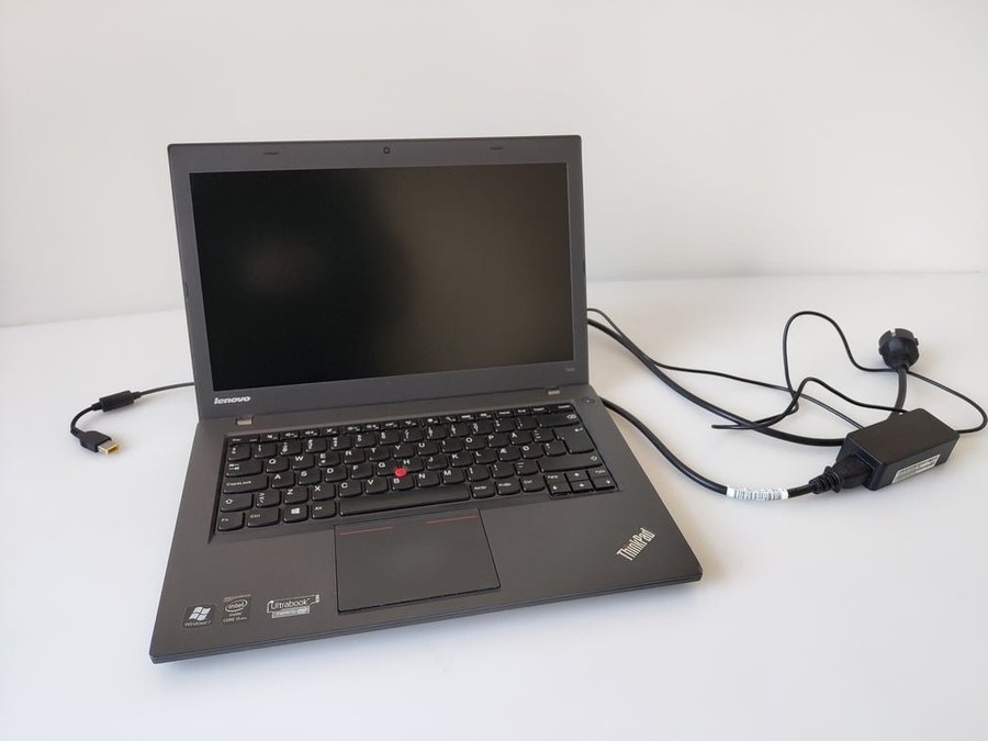 Lenovo Thinkpad T440 laptop/14 inches/i5-4300/8 GB/120GB SSD