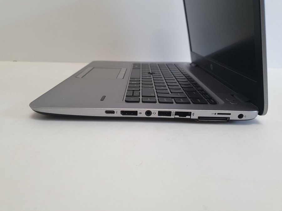 HP ProBook 4330s laptop /133 inches / i3 4 GB 250 GB HDD Win 10